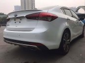 Bán Kia Cerato 1.6AT 2017, màu trắng, 570tr