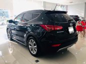 Cần bán Hyundai Santa Fe đời 2015, màu đen, xe gia đình