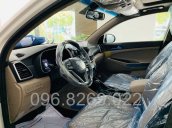 Bán ô tô Hyundai Tucson 2.0 tiêu chuẩn sản xuất năm 2019, có săn xe, giao ngay