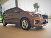 Bán xe Kia Sedona Premium đời 2019, màu nâu, giao xe nhanh