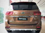 Bán xe Kia Sedona Premium đời 2019, màu nâu, giao xe nhanh