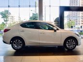 Cần bán Mazda2 1.5 Luxury sản xuất 2019, màu trắng, nhập khẩu nguyên chiếc