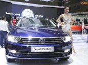 Khuyến mại 50 triệu - Volkswagen Passat Bluemotion High sản xuất năm 2018, màu xanh lam