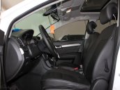 Cần bán Chevrolet Captiva 2.4 LTZ 2016, màu trắng giá cạnh tranh