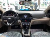 Bán gấp chiếc Hyundai Elantra 2.0 AT năm sản xuất 2019, săn xe, giao nhanh toàn quốc