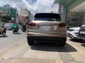 Cần bán Porsche Cayenne sx2015 xe nhập Đức