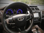 Bán ô tô Toyota Camry sản xuất 2015, màu đen còn mới giá 845 triệu đồng