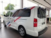 Traveller Luxury - MPV gia đình - Ưu đãi hấp dẫn