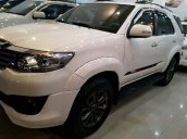 Xe Toyota Fortuner TRD Sportivo 4x2 AT năm sản xuất 2015, màu trắng