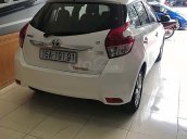 Cần bán xe Toyota Yaris đời 2015, màu trắng, xe nhập chính chủ, giá tốt