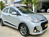 Cần bán Hyundai Grand i10 sx 2017, màu bạc, nhập khẩu nguyên chiếc