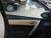 Toyota Corolla Altis 1.8G, màu đen giảm giá sốc - Nhận quà tặng chính hãng khi mua xe 