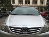 Bán Toyota Innova V năm 2010, màu bạc, chính chủ, 405 triệu