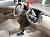 Cần bán gấp Toyota Innova 2.0V năm 2013, màu bạc như mới