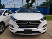 Giao xe toàn quốc, Hyundai Tucson 2.0L đời 2019, màu trắng, số tự động