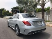 Bán ô tô Mercedes-Benz C300 AMG 2017, màu bạc còn mới, giá 1 tỷ 580 triệu đồng