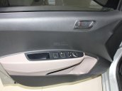 Bán Hyundai Grand i10 Sedan 1.2 MT 2019, xe lướt, màu bạc