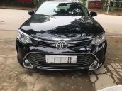 Bán ô tô Toyota Camry năm sản xuất 2015, màu đen, 800tr xe còn mới nguyên