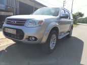 Xe Ford Everest sản xuất 2014, màu bạc mới 95% giá chỉ 575 triệu đồng