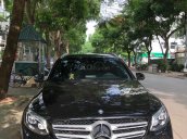 Cần bán Mercedes GLC300 đời 2017, màu đen.
LH: 0383111999