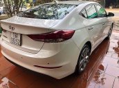 Cần bán lại xe Hyundai Elantra 2.0 2018, màu trắng chính chủ 