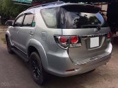 Cần bán xe Toyota Fortuner MT đời 2015, màu bạc còn mới