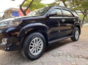 Cần bán Toyota Fortuner 2.7V sản xuất năm 2013, màu đen, chính chủ