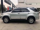 Bán xe Toyota Fortuner 2.7V 4x2 AT năm 2013, màu bạc, số tự động 