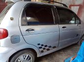 Cần bán gấp Daewoo Matiz 2005, màu bạc xe gia đình