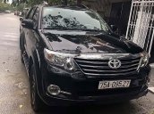 Bán Toyota Fortuner AT đời 2016, màu đen số tự động, giá 768tr