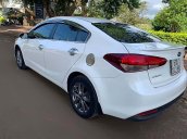 Cần bán lại xe Kia Cerato đời 2016, màu trắng