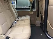 Cần bán Ford Transit sản xuất 2014, màu bạc, xe như mới