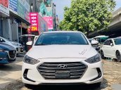 Cần bán lại xe Hyundai Elantra 1.6AT năm sản xuất 2017, màu trắng