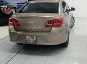 Cần bán Chevrolet Cruze 1.6 MT đời 2015 số sàn