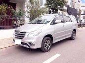 Cần bán xe Toyota Innova 2.0E 2013 chính chủ, màu ghi bạc