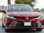 Giao xe tại TP. Hồ Chí Minh_Bán xe Toyota Camry 2.5Q đời 2019, màu đỏ