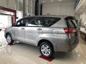 Cần bán Toyota Innova 2.0E sản xuất năm 2019, màu xám, giá tốt