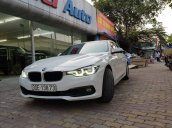 Cần bán BMW 320i năm sản xuất 2015, màu trắng, nhập khẩu