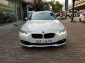 Cần bán BMW 320i năm sản xuất 2015, màu trắng, nhập khẩu