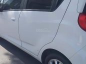 Bán xe Chevrolet Spark LT 1.2 MT đời 2016, màu trắng, chính chủ 