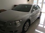 Cần bán lại xe Toyota Camry đời 2008, màu bạc, xe gia đình