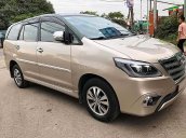 Bán Toyota Innova 2.0E 2015, màu vàng, giá tốt