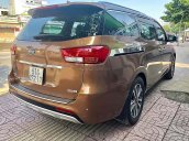 Cần bán xe cũ Kia Sedona 2.2L DATH đời 2018, màu nâu