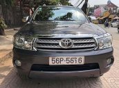 Bán xe Toyota Fortuner đời 2010, màu xám số tự động, giá chỉ 470 triệu xe còn mới lắm