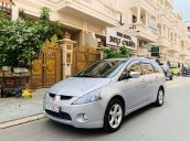 Bán ô tô Mitsubishi Grandis, năm sản xuất 2009, màu bạc