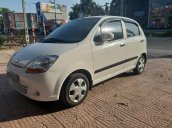 Xe Chevrolet Spark đời 2015, màu trắng