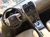 Cần bán gấp Toyota Corolla Altis đời 2011, màu bạc, số tự động