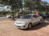 Cần bán gấp Toyota Corolla Altis đời 2011, màu bạc, số tự động