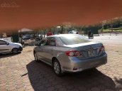 Cần bán gấp Toyota Corolla Altis đời 2011, màu bạc, số tự động