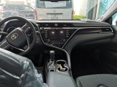 Toyota Giải Phóng- Bán Camry 2.5Q nhập khẩu Thái Lan, giá tốt sẵn xe giao ngay, LH 0973 160 519